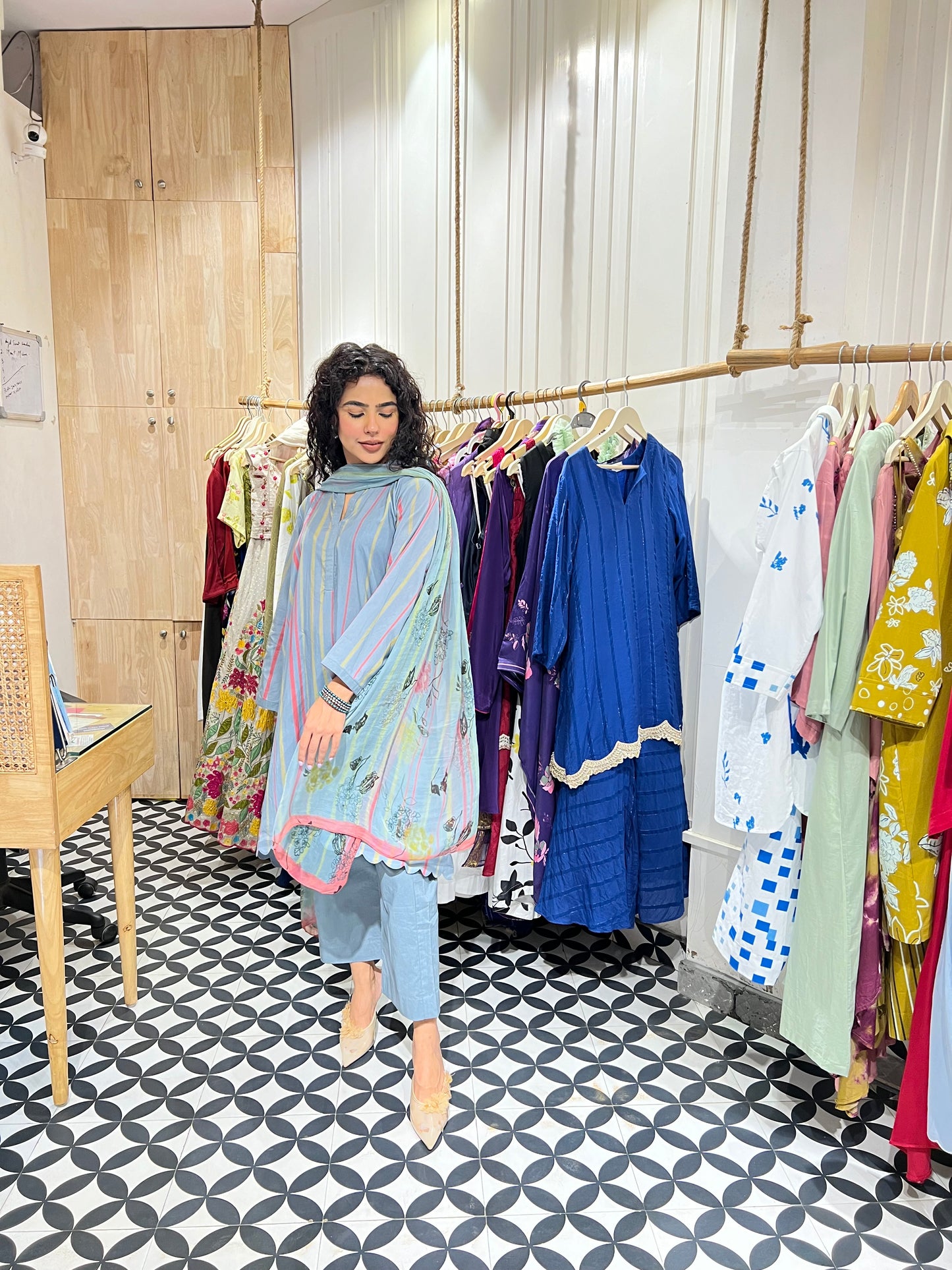 THE MAHIRA suit set