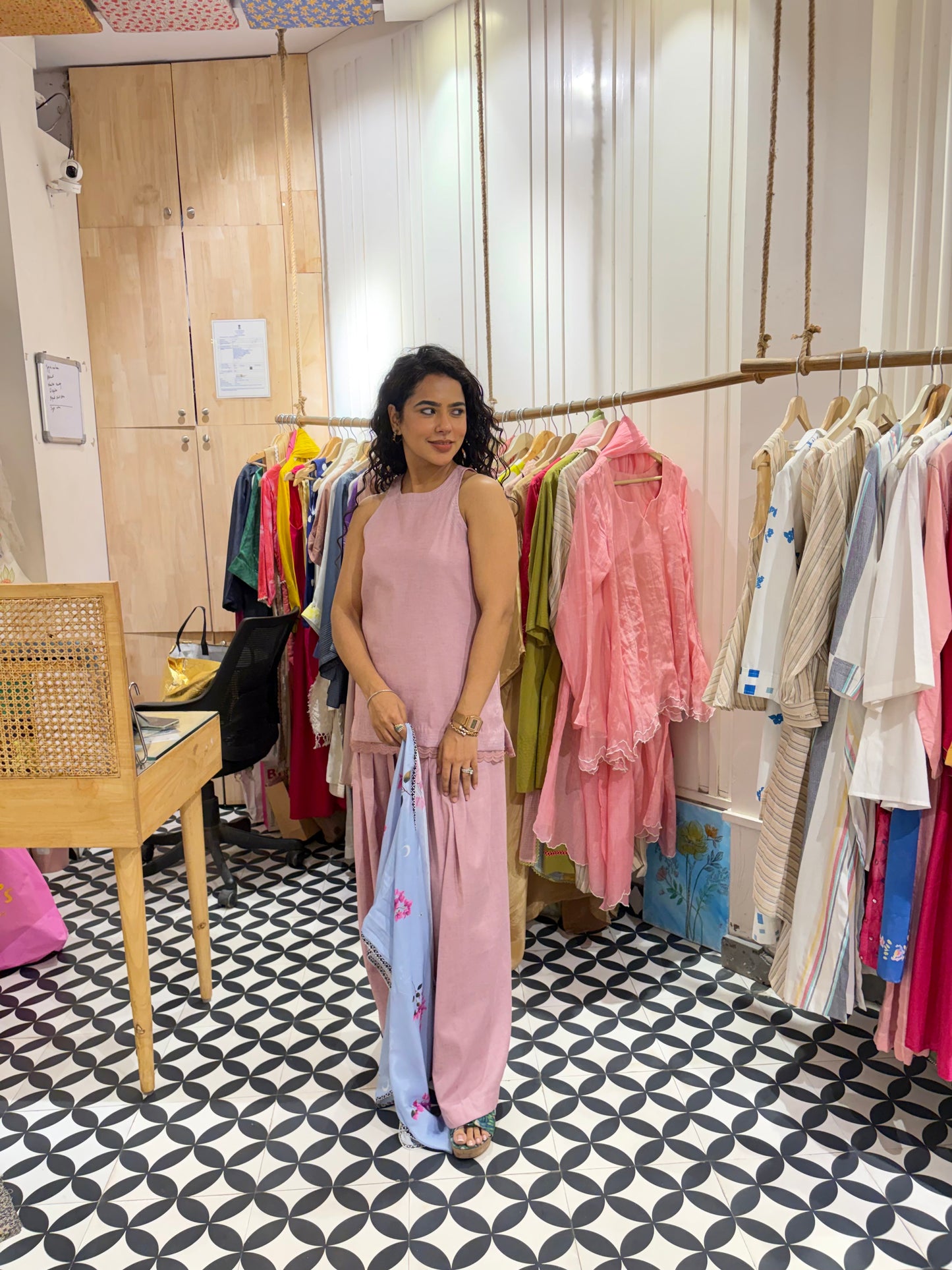 THE SAHIBA suit set