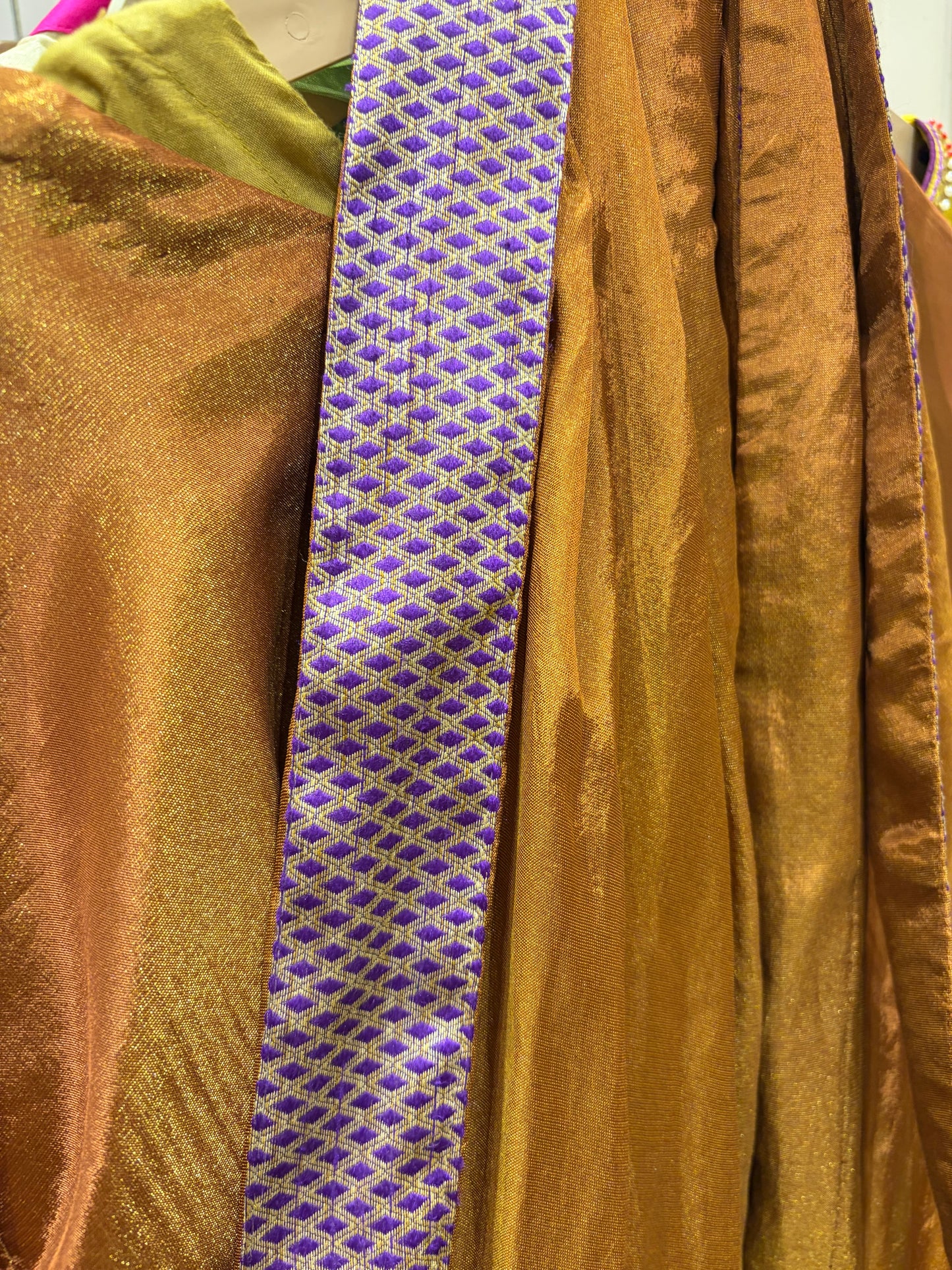 THE KASHISH suit set