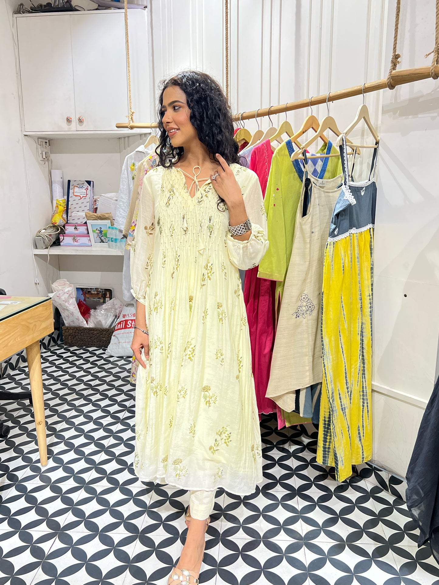 THE RIDHIMA suit set