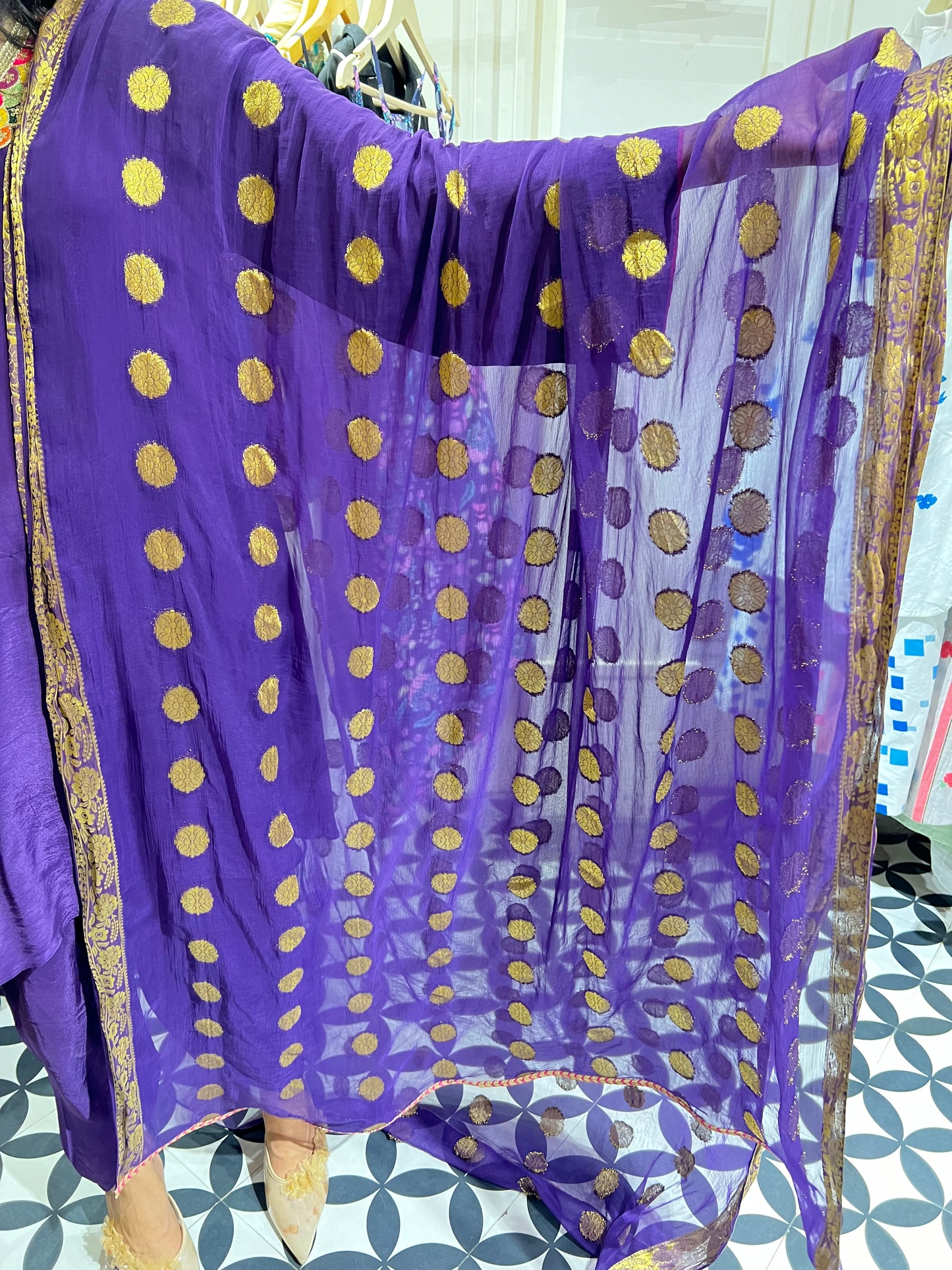 THE MEHEREIN suit set