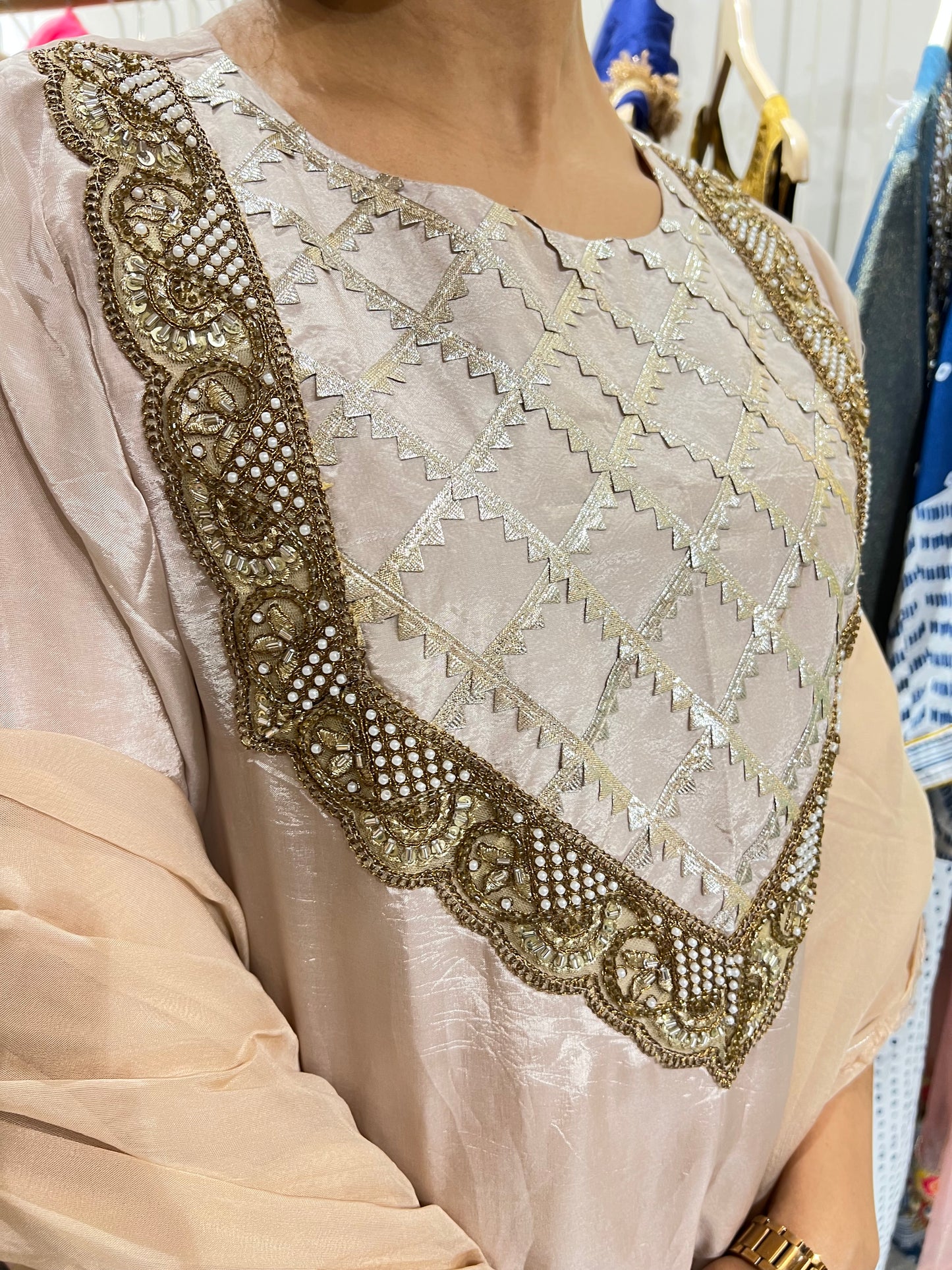 THE AFSHEEN suit set