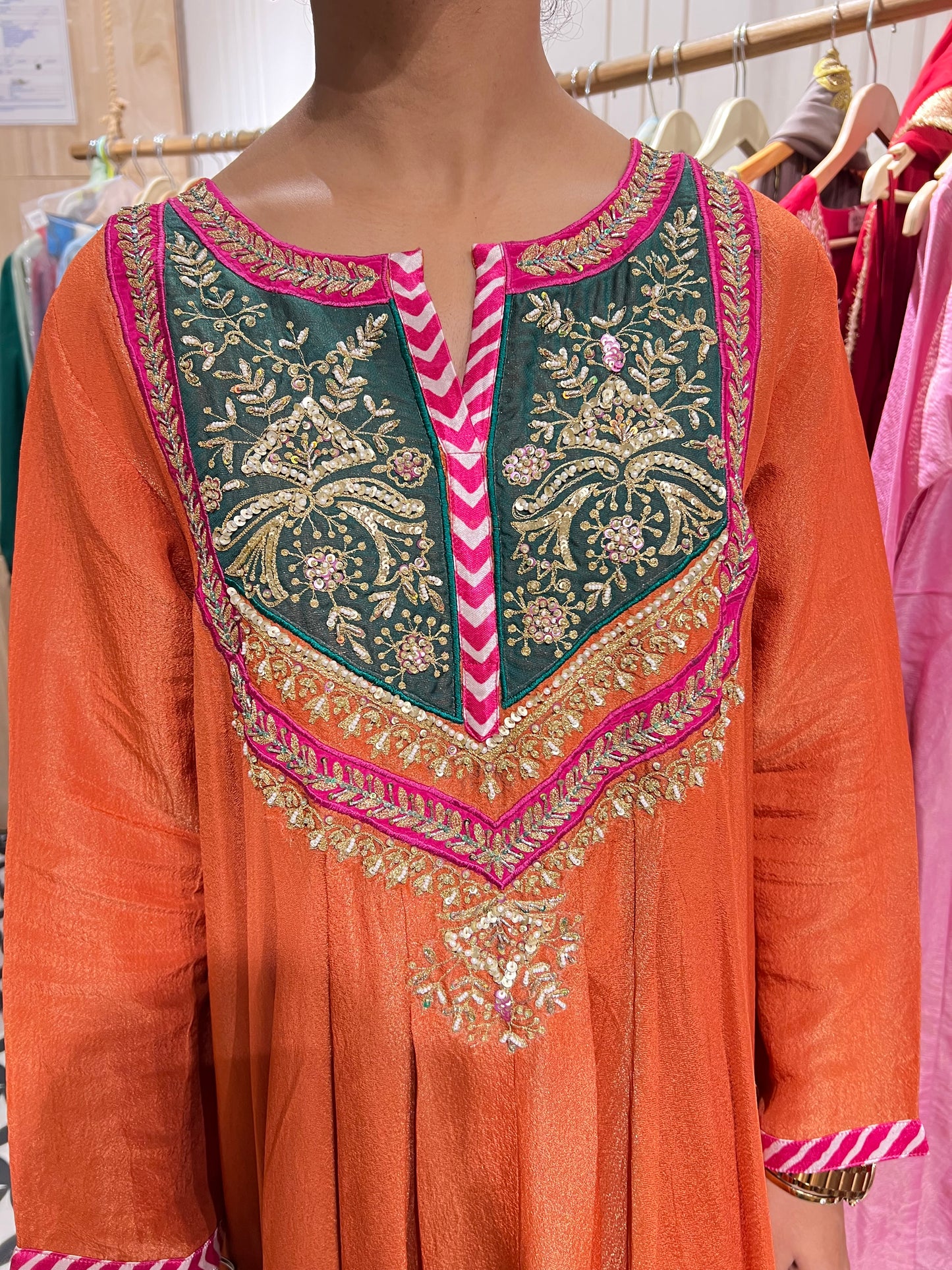 THE NARGIS KURTA