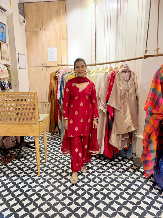 THE MEHAR suit set