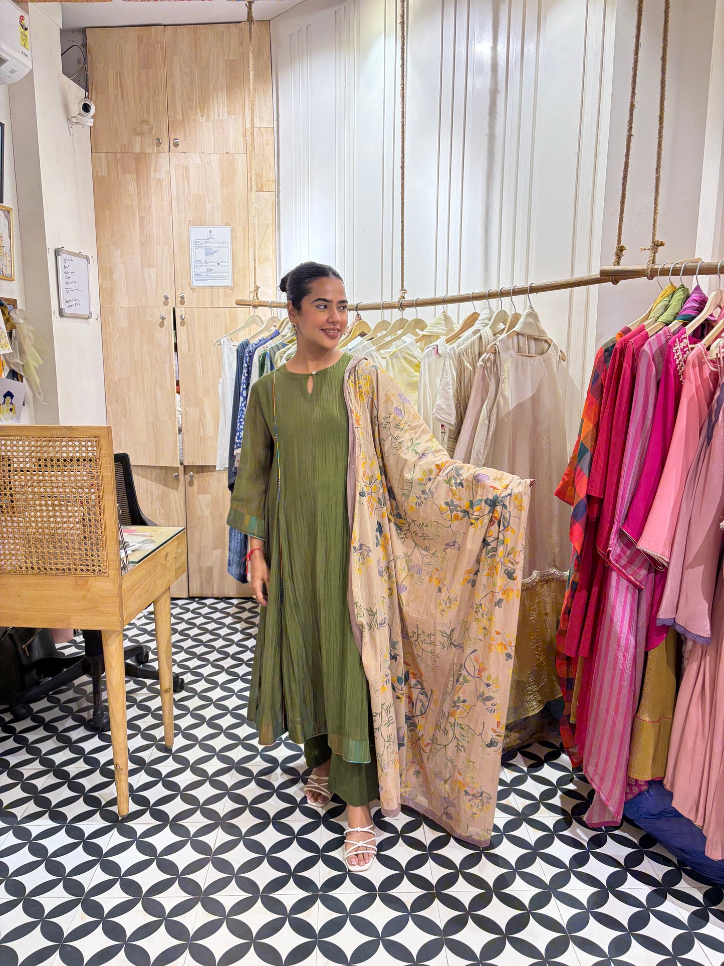 THE SABA suit set