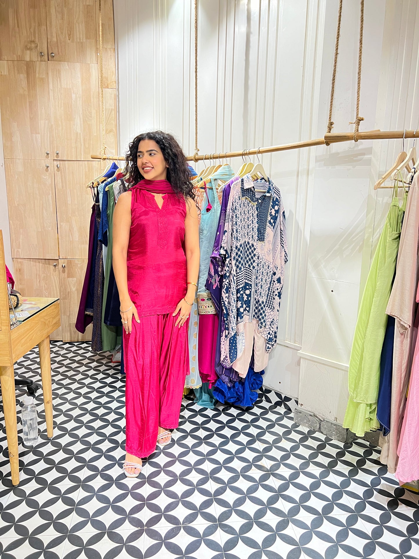 THE ROOHANIYAT suit set