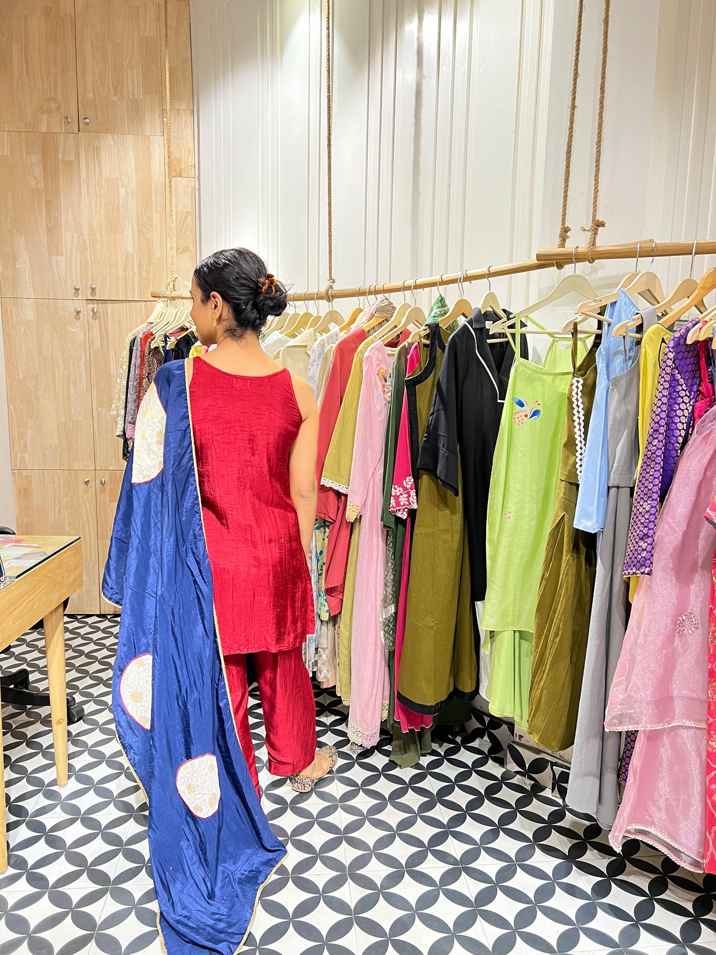 THE ELVISHA suit set