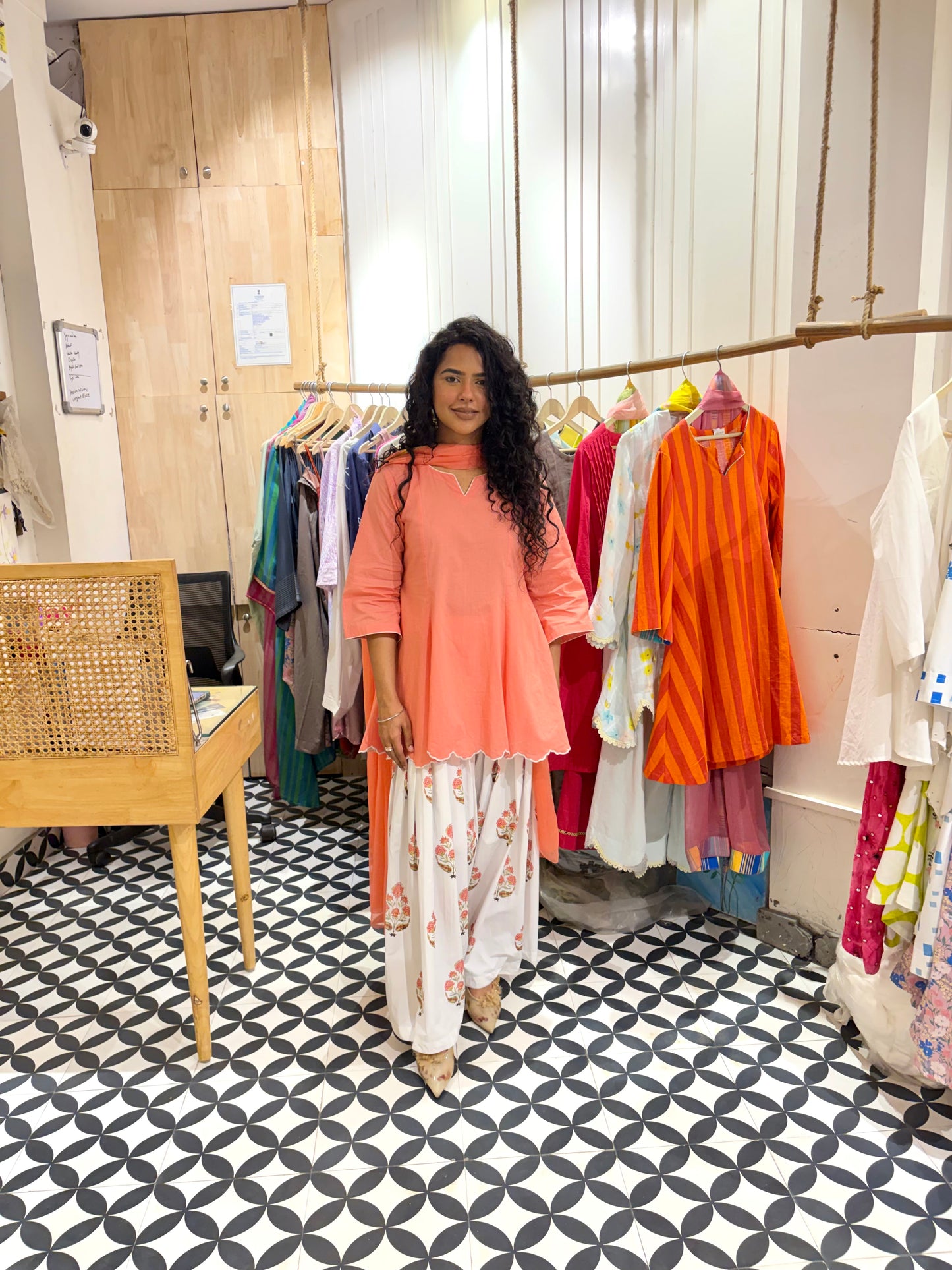 THE RUHANI suit set
