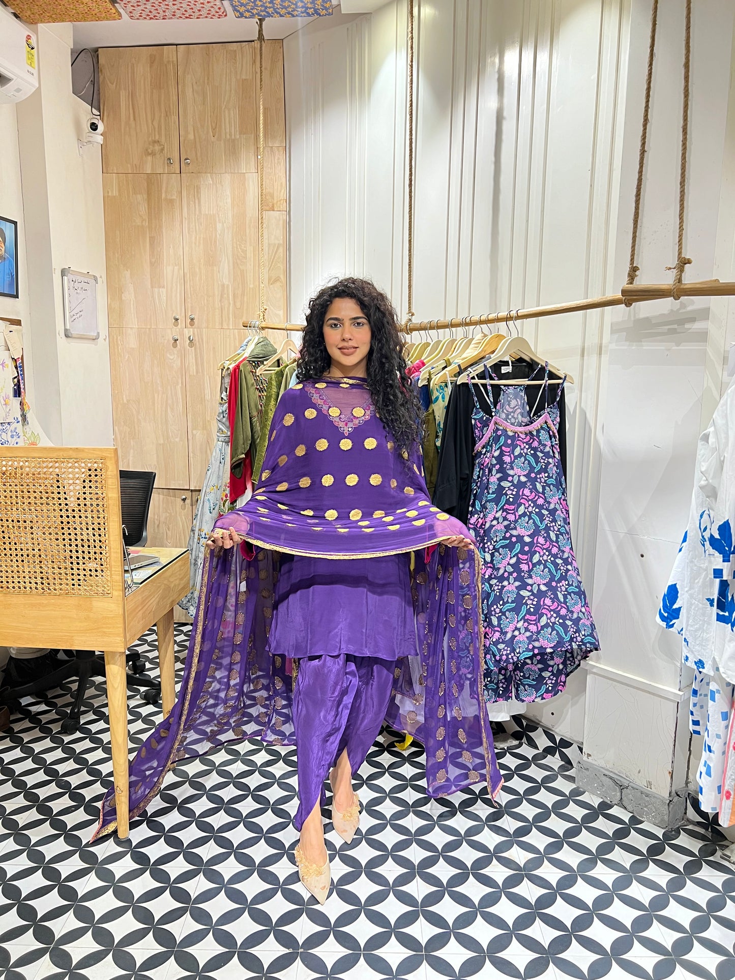 THE MEHEREIN suit set