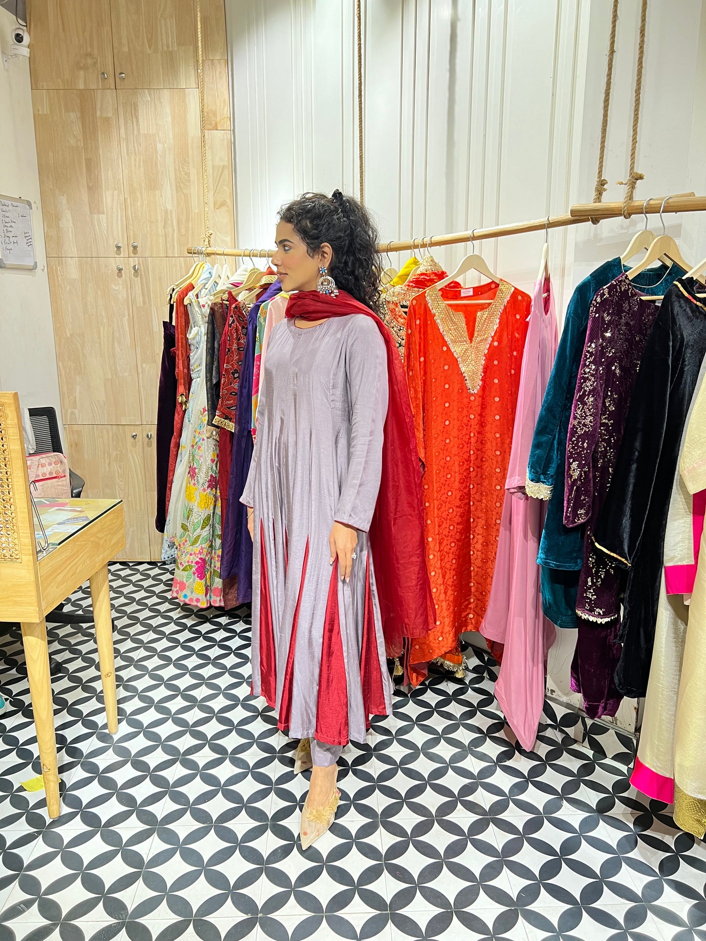 THE SHANAYA suit set