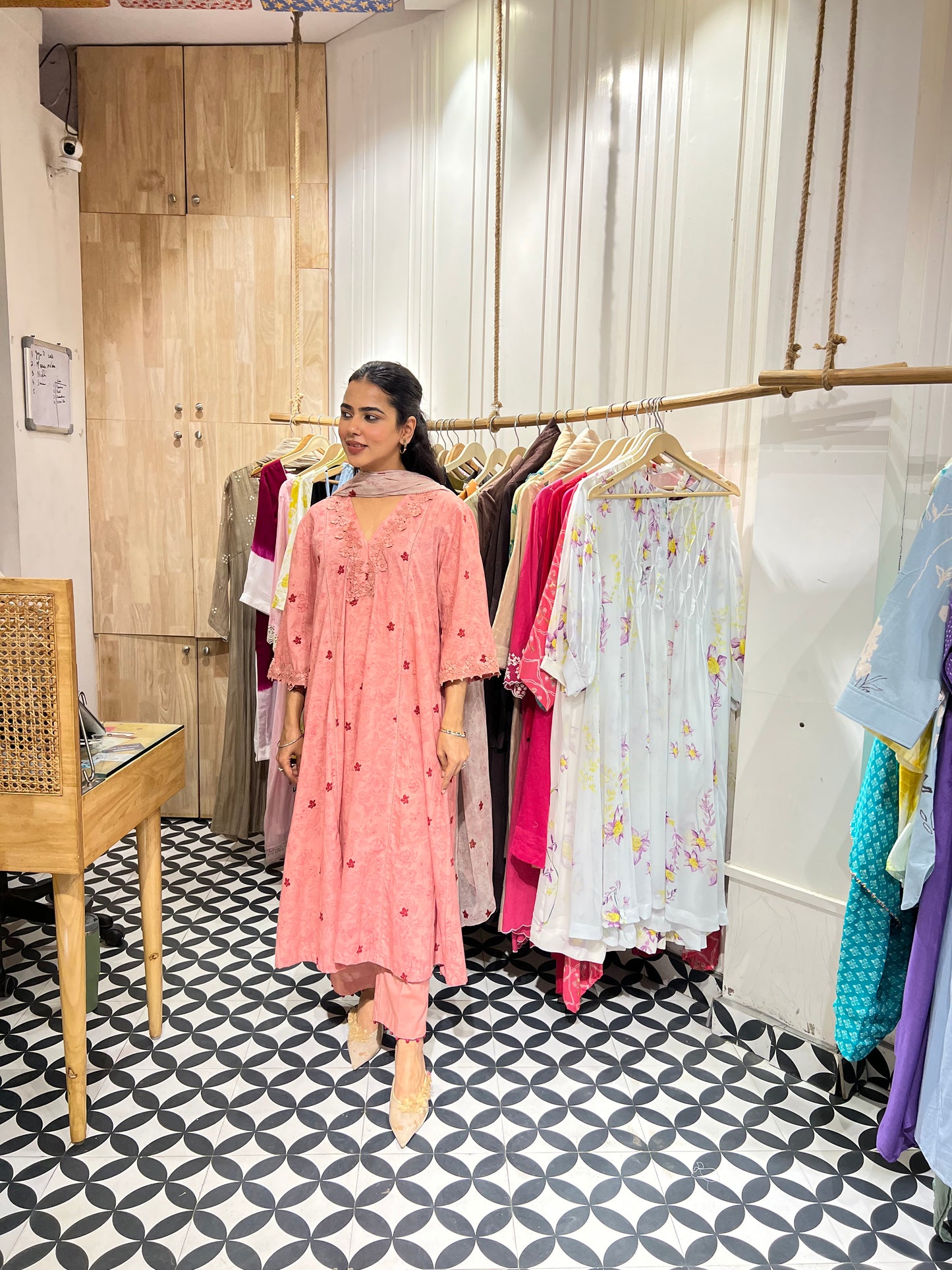 THE ZAVEENA suit set