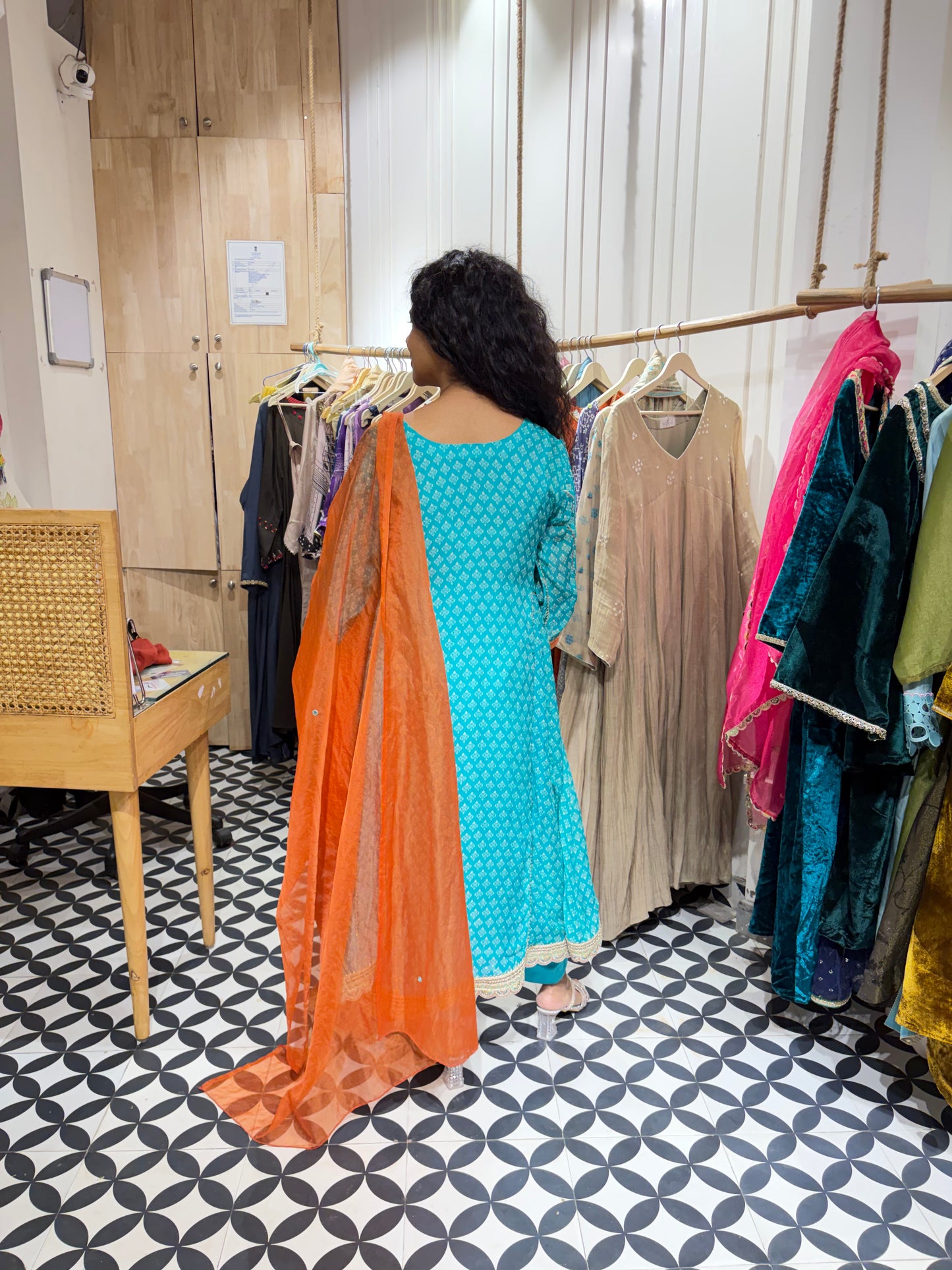 THE AFSANA suit set