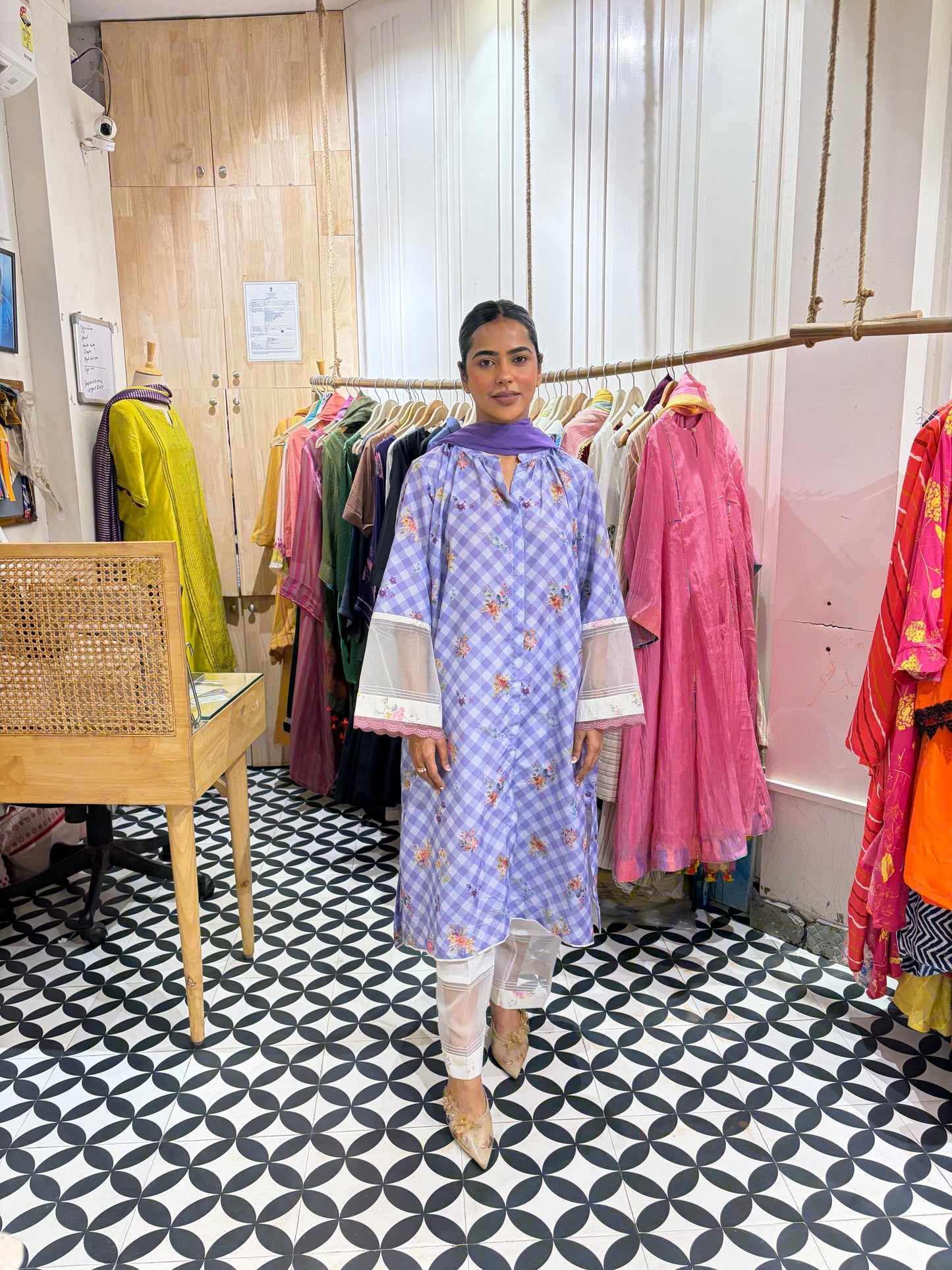 THE SHAGUFTA suit set