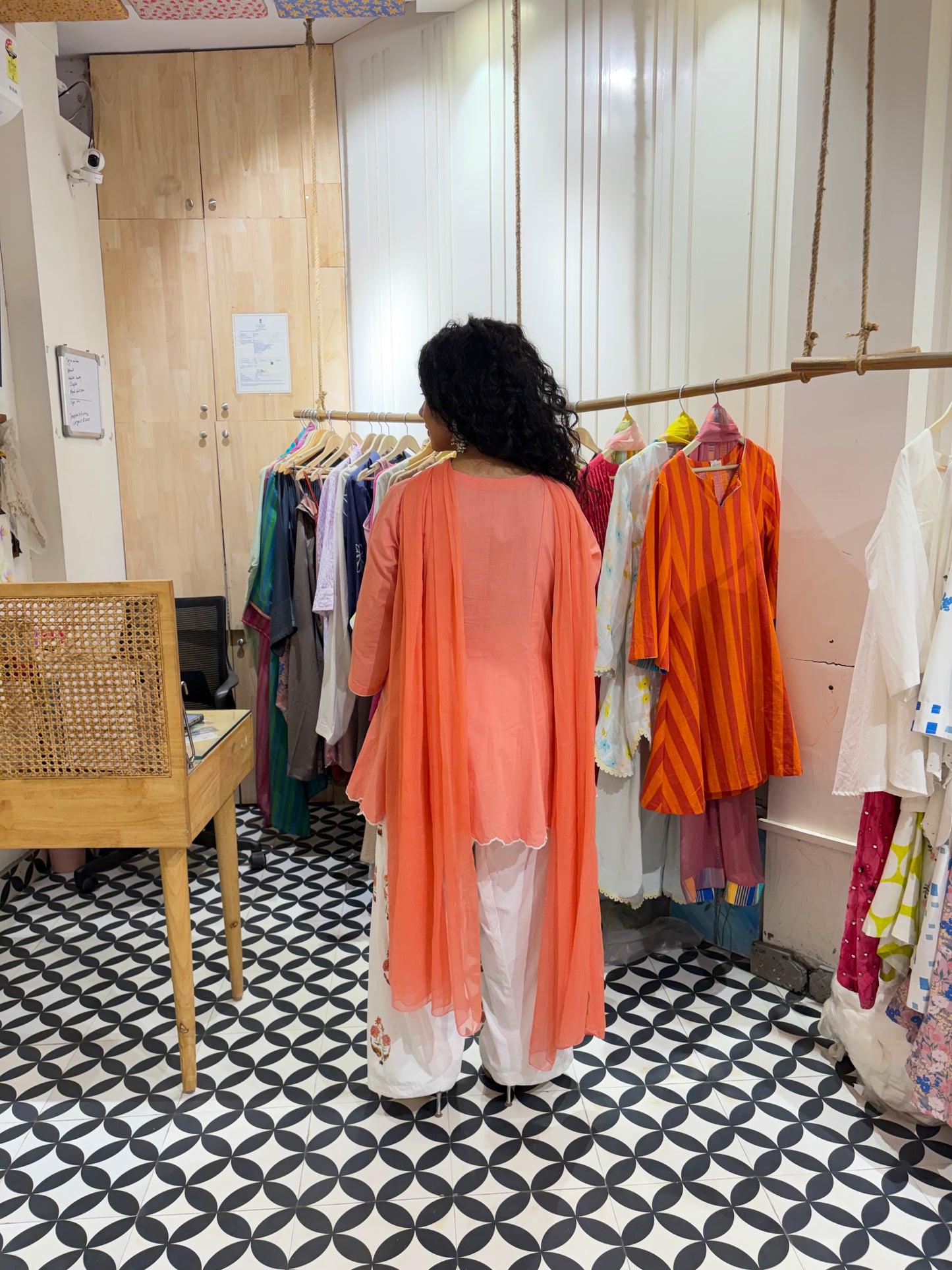 THE RUHANI suit set