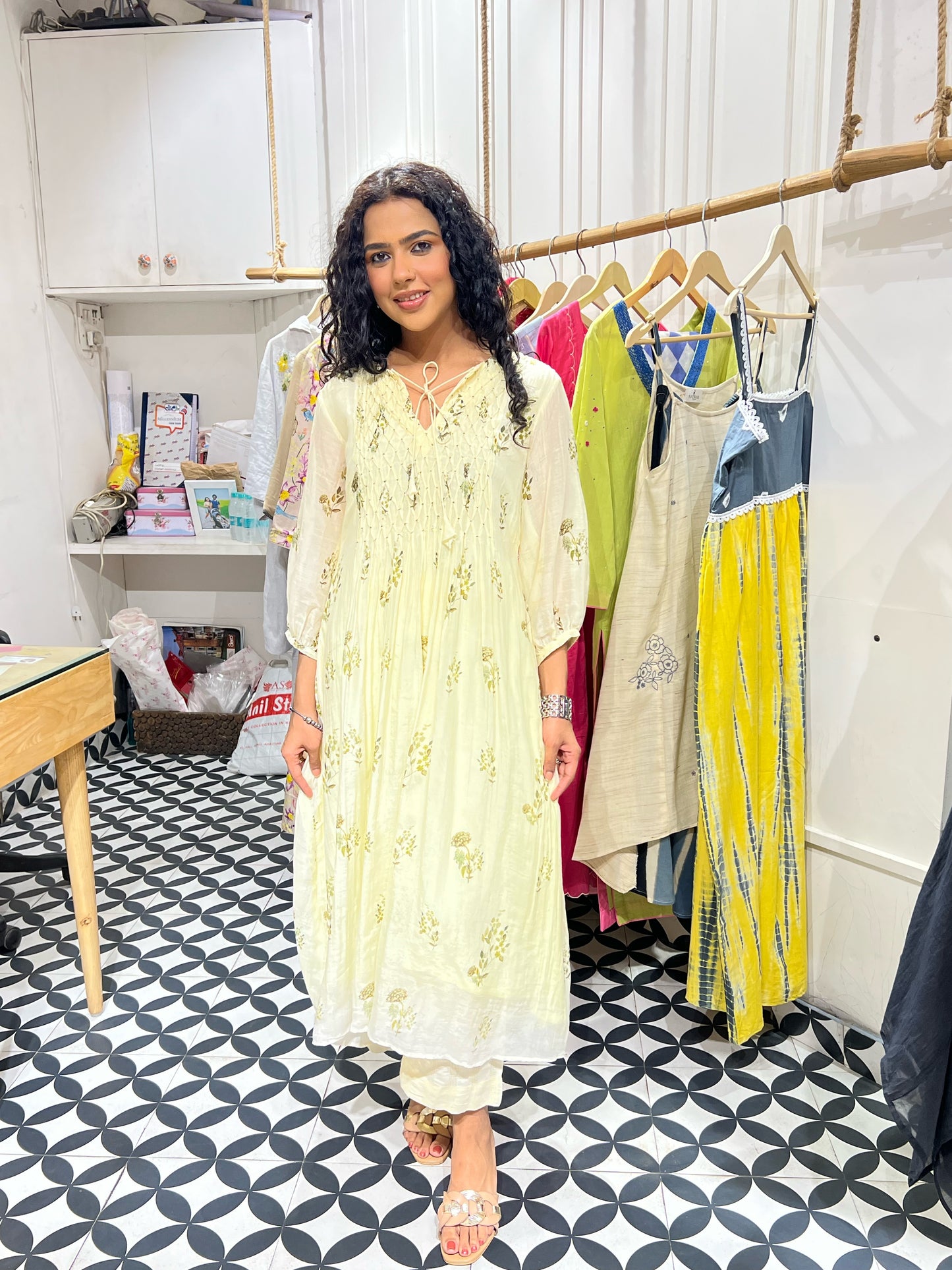 THE RIDHIMA suit set