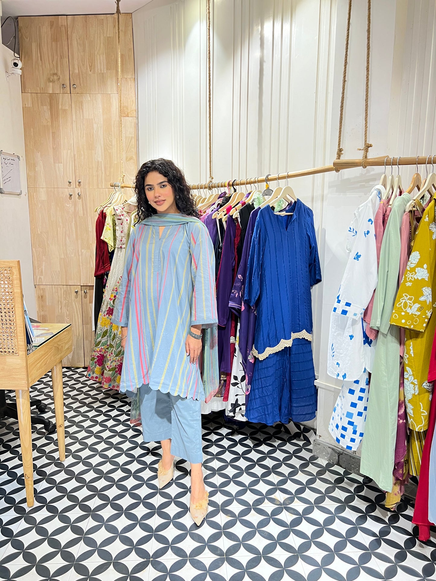THE MAHIRA suit set