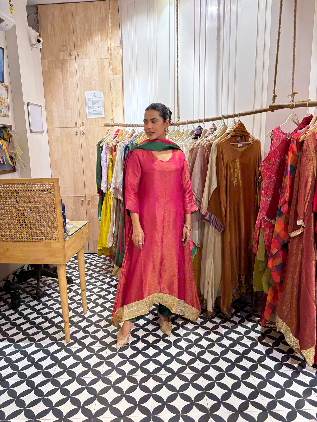 THE GULZAAR suit set