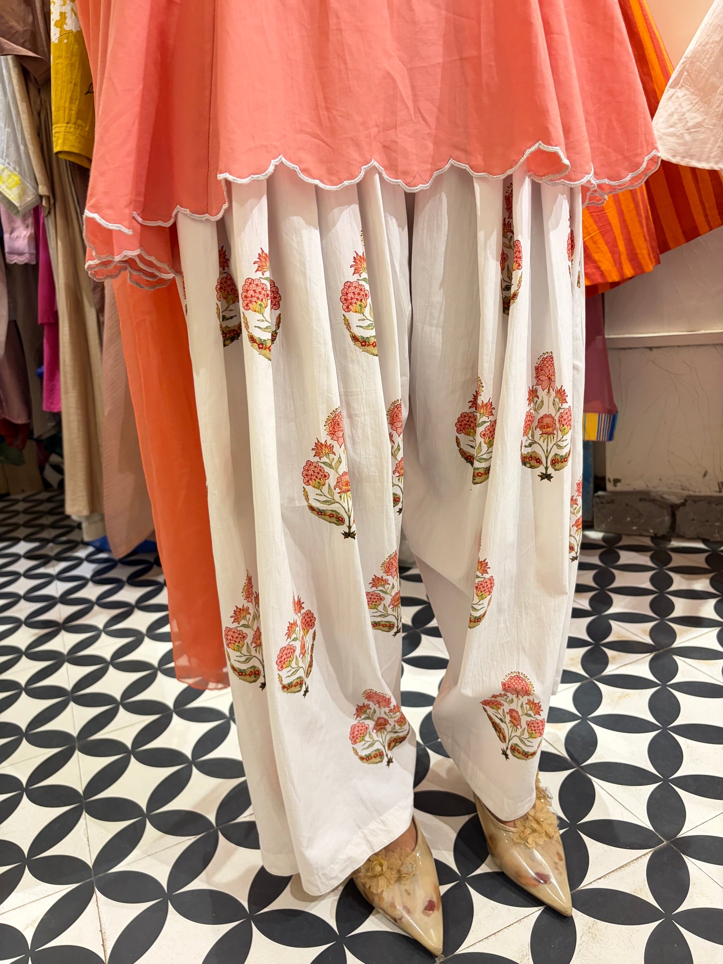 THE RUHANI suit set