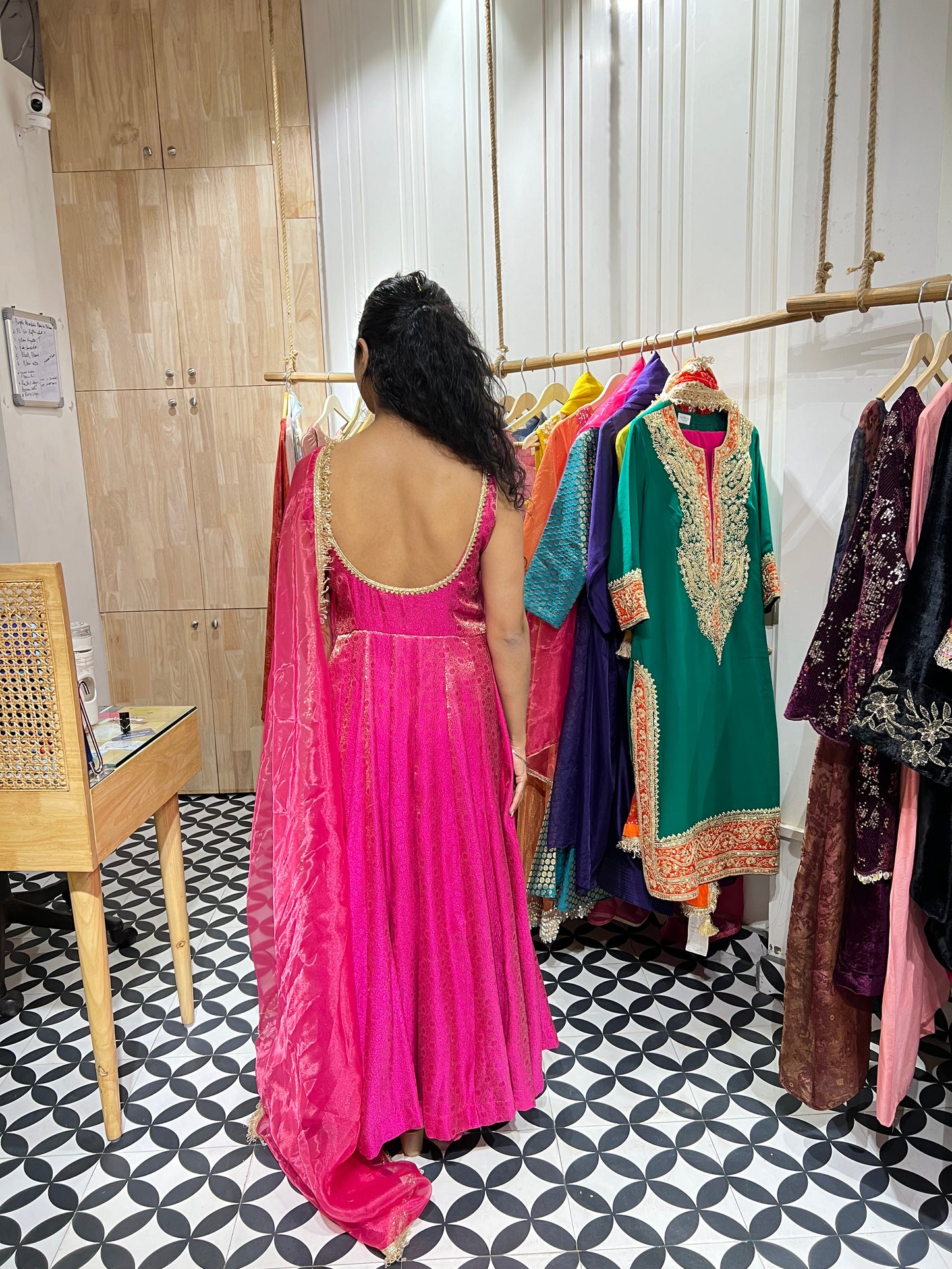 THE ARADHYA suit set