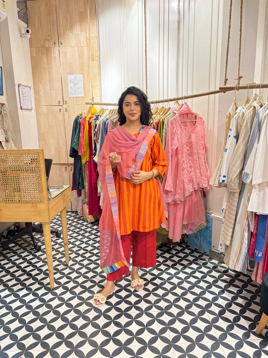 THE AARINI suit set