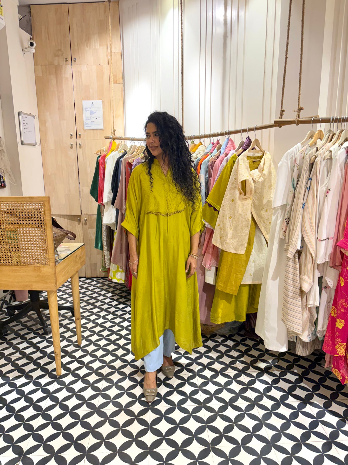 THE HUSANA kurta set