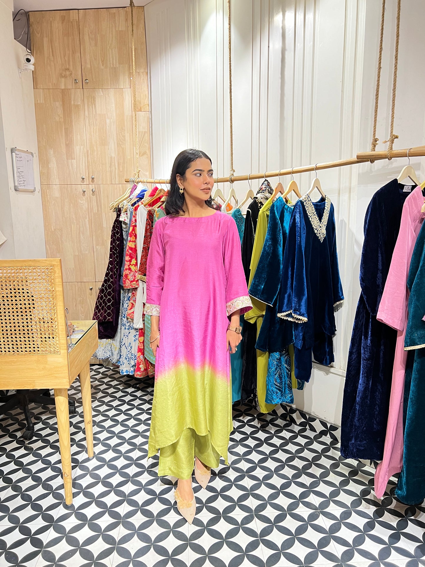 The Tvarita co-ord set