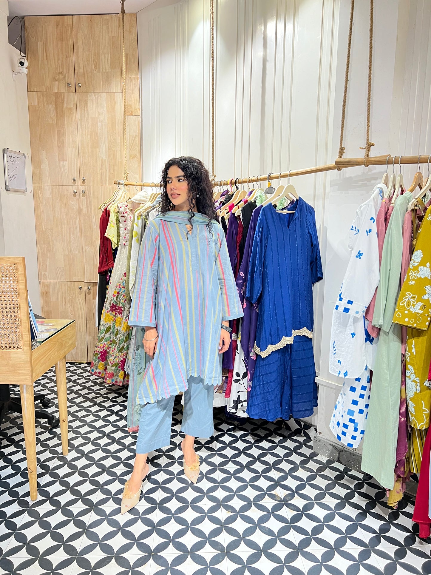 THE MAHIRA suit set