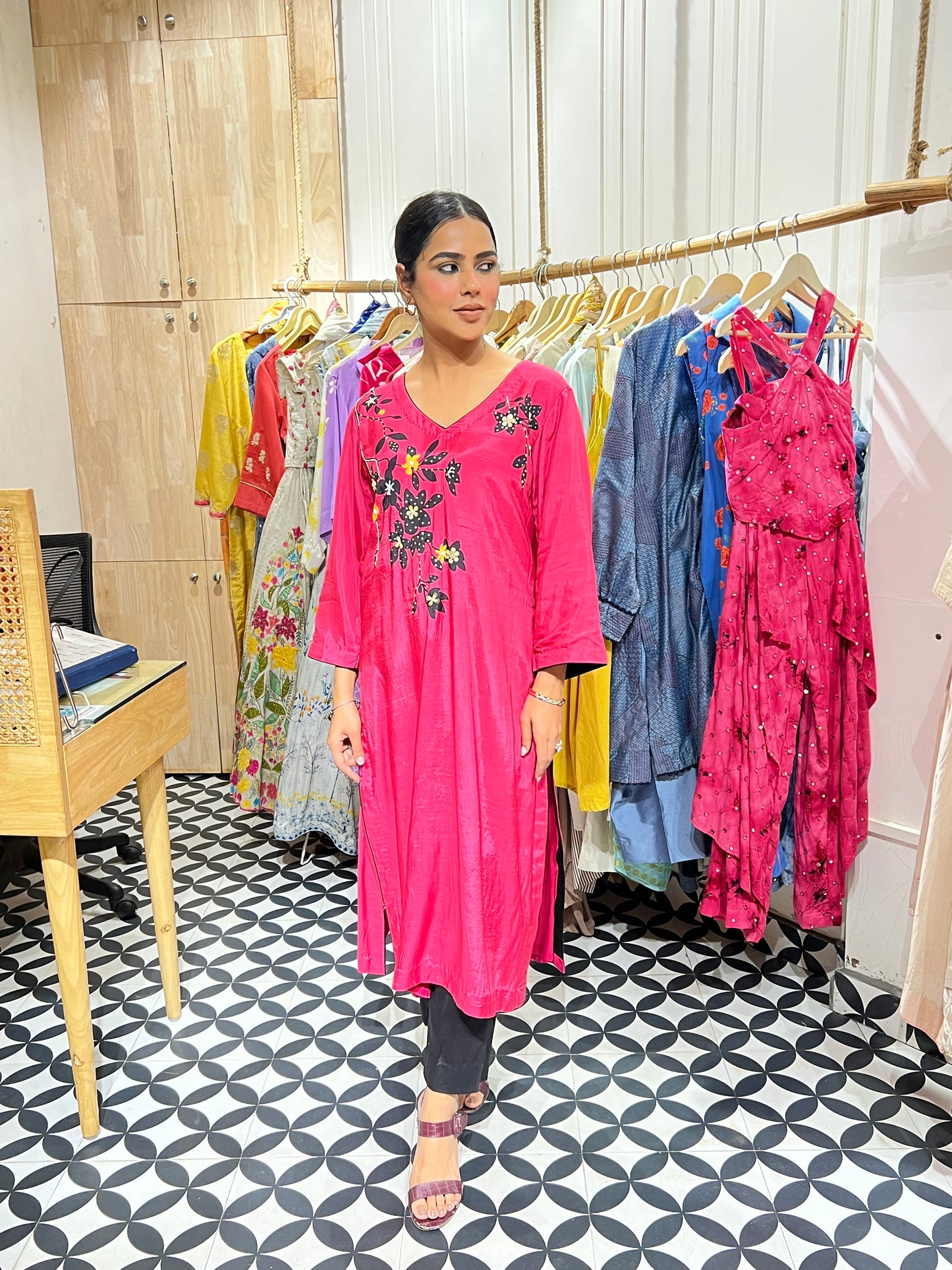 The BLUSHANA suit set