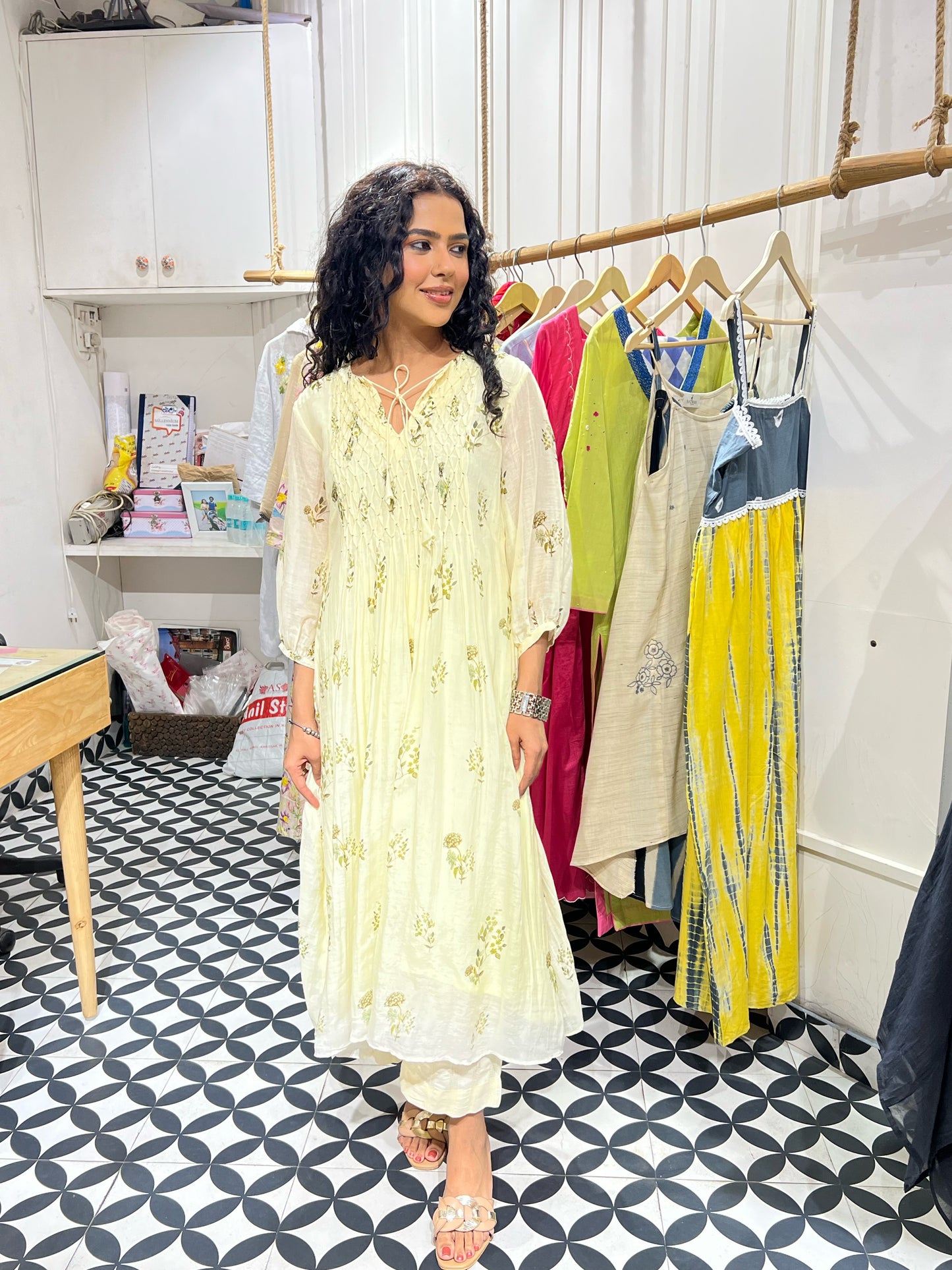 THE RIDHIMA suit set