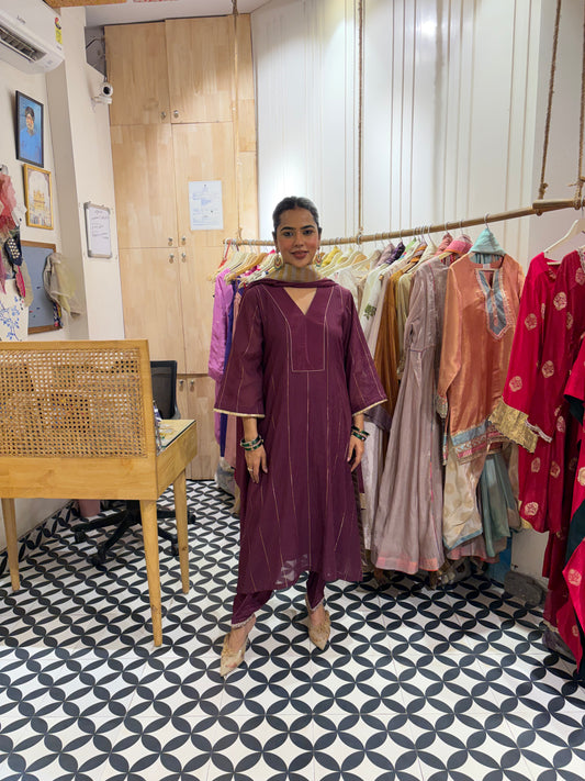 THE NAZM suit set