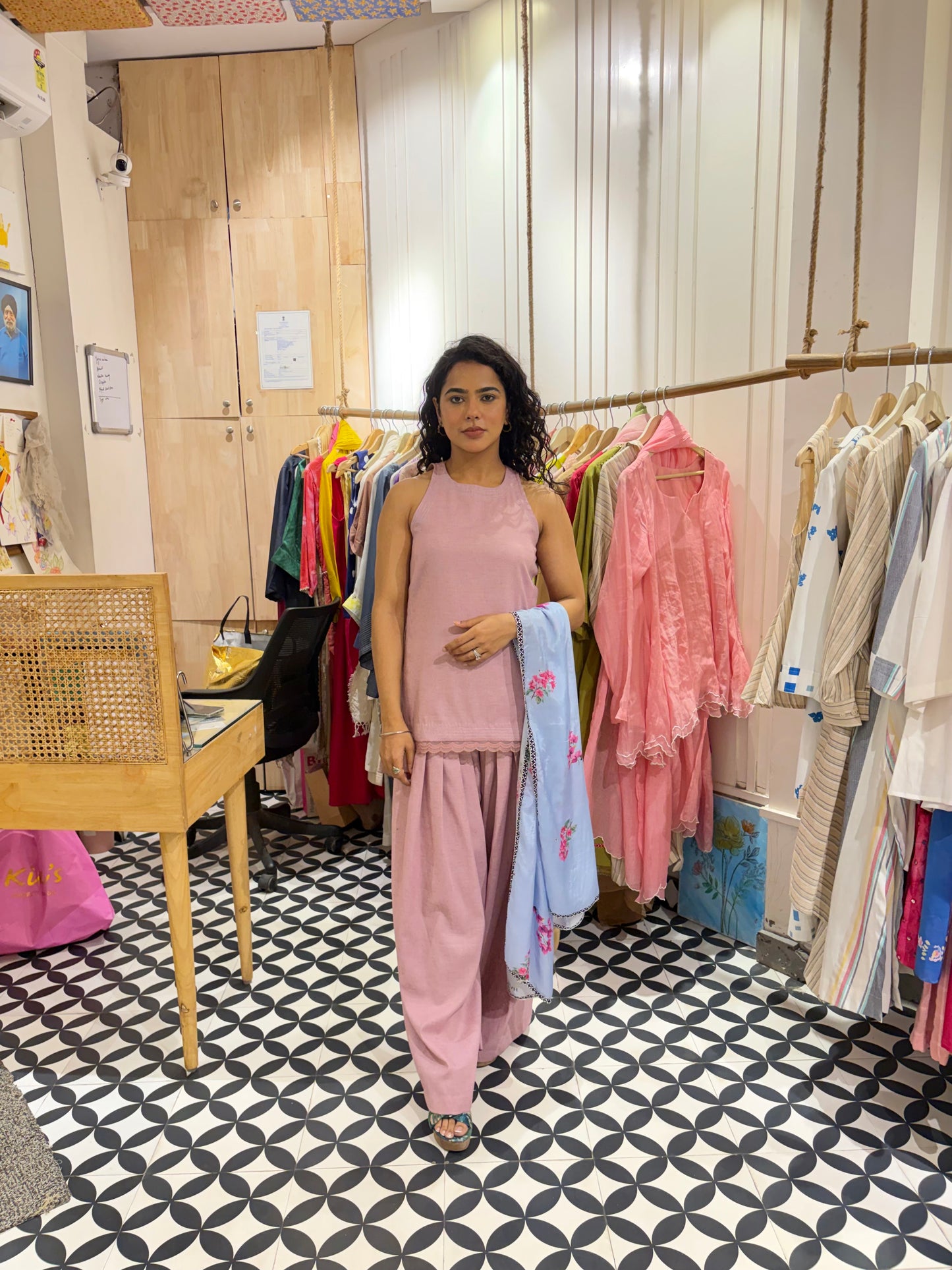 THE SAHIBA suit set
