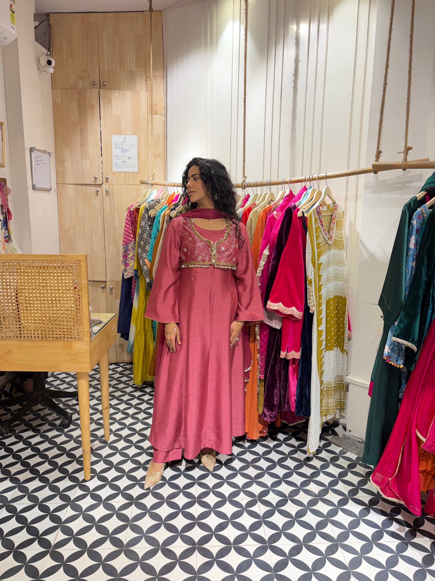 THE SHAFAQ suit set