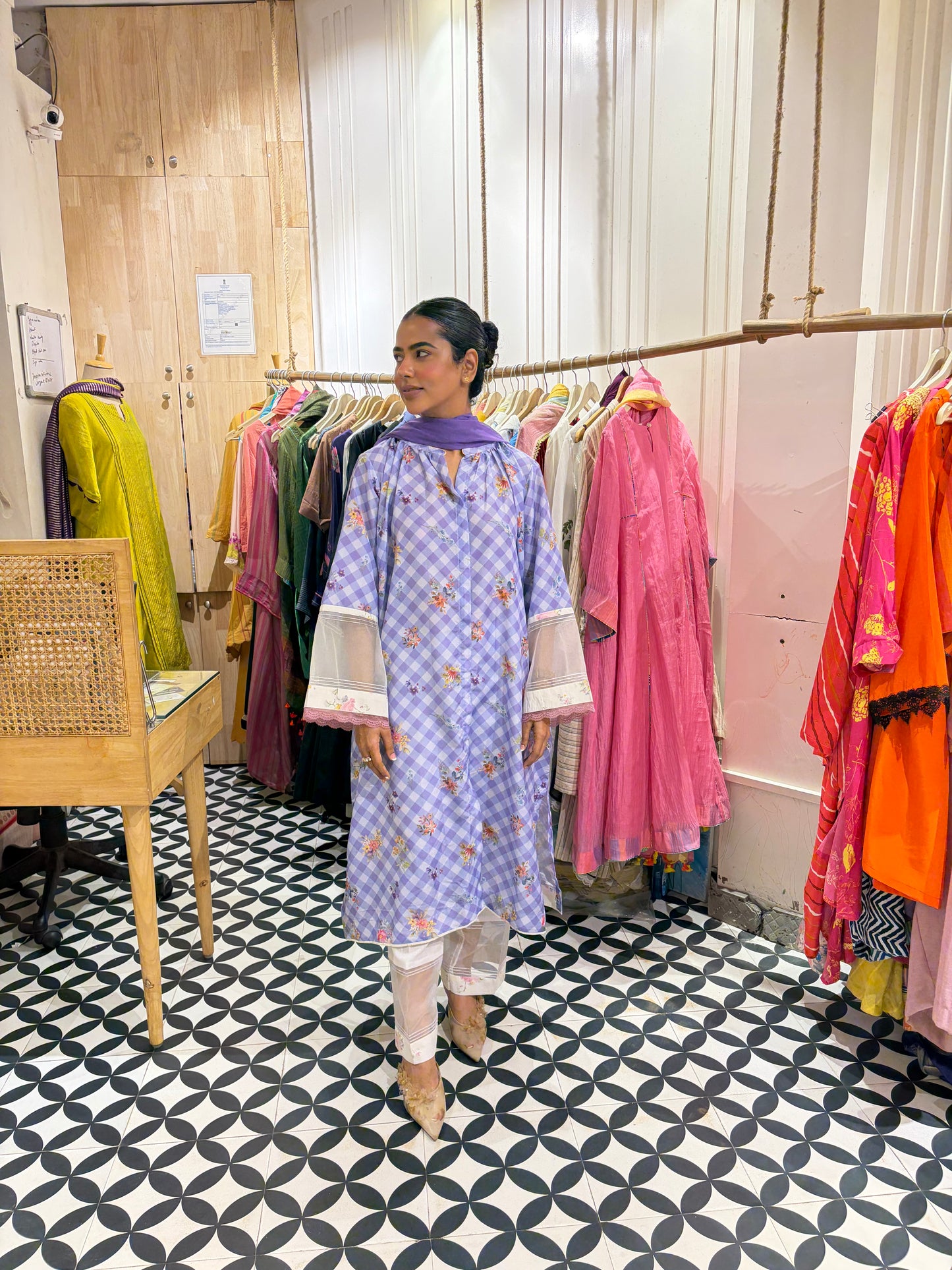 THE SHAGUFTA suit set