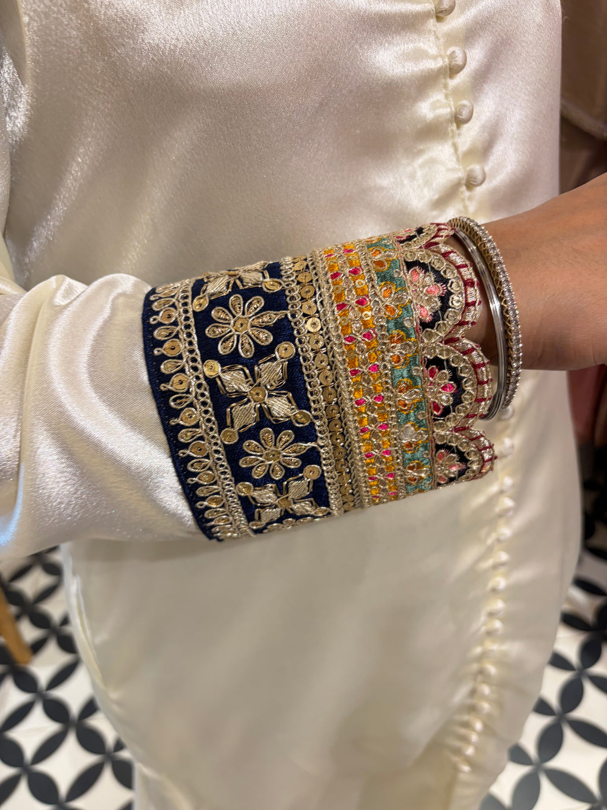 THE ZARAFAH suit set