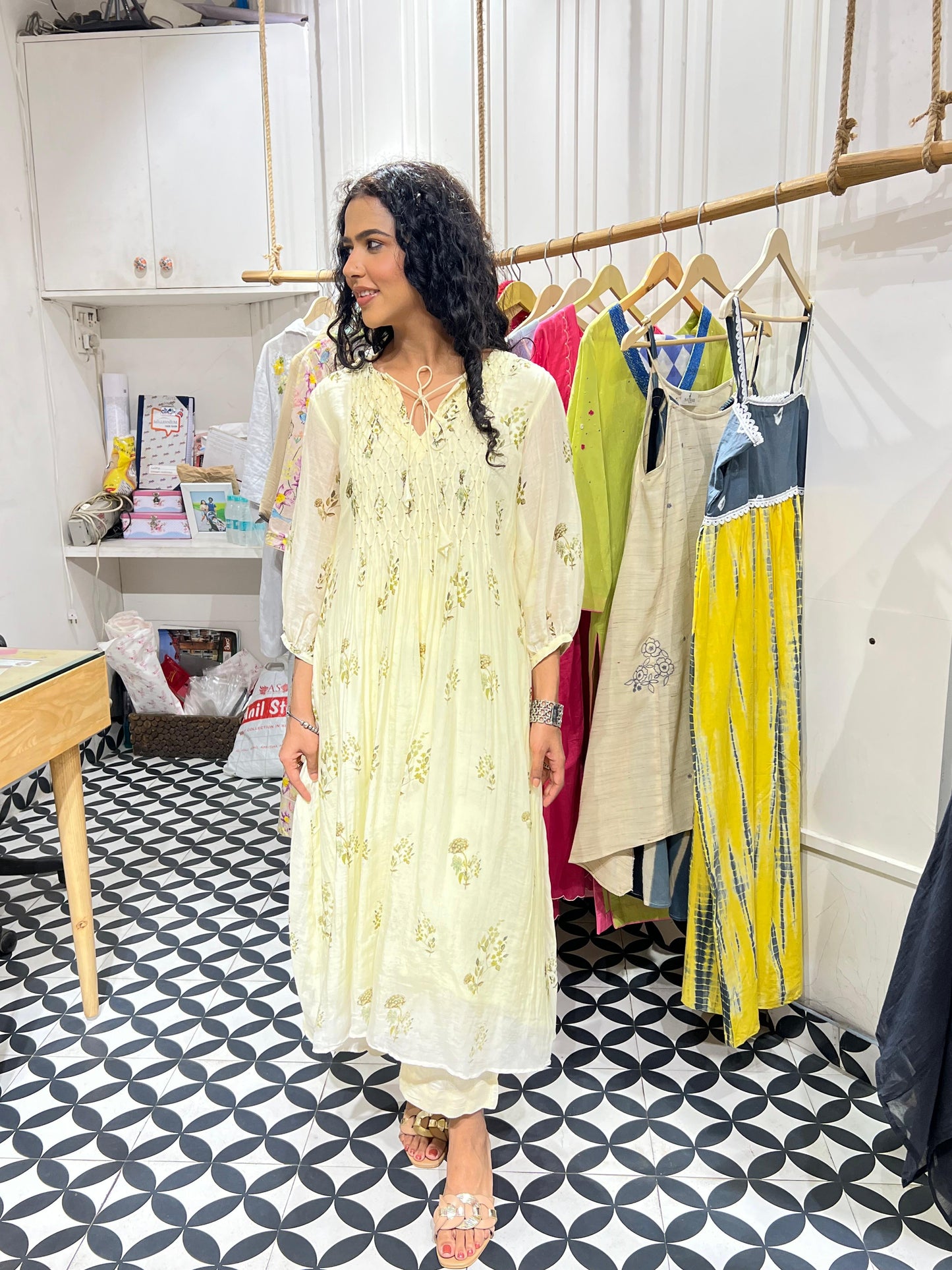 THE RIDHIMA suit set